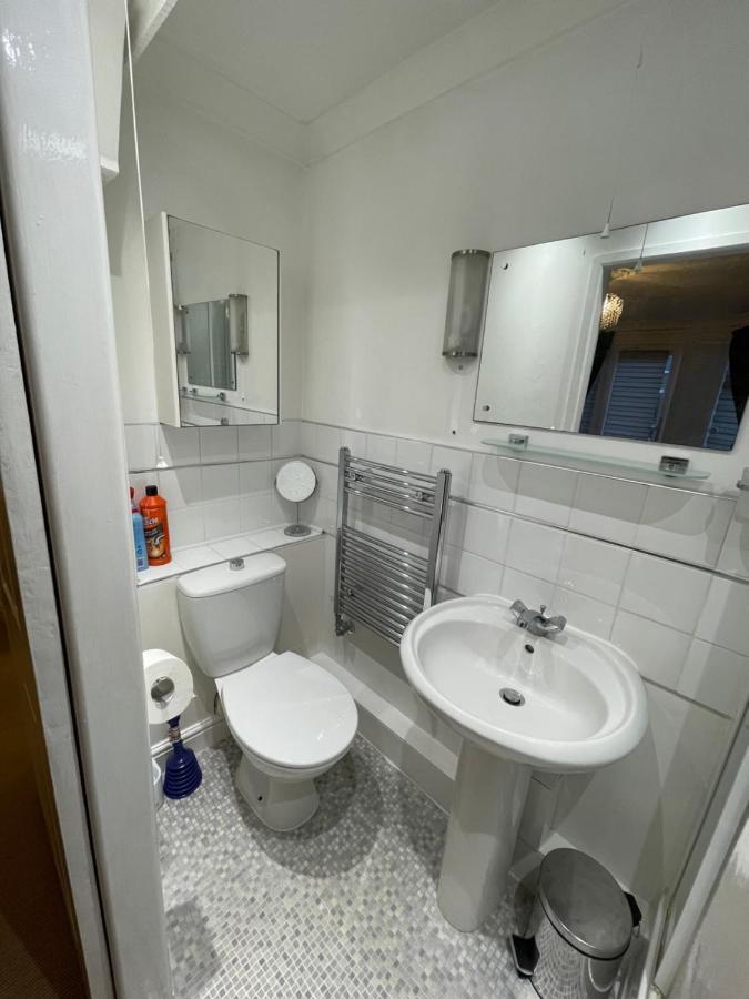 Alder En-Suites Self-Catering With Private Shower 1 Саутгемптон Экстерьер фото