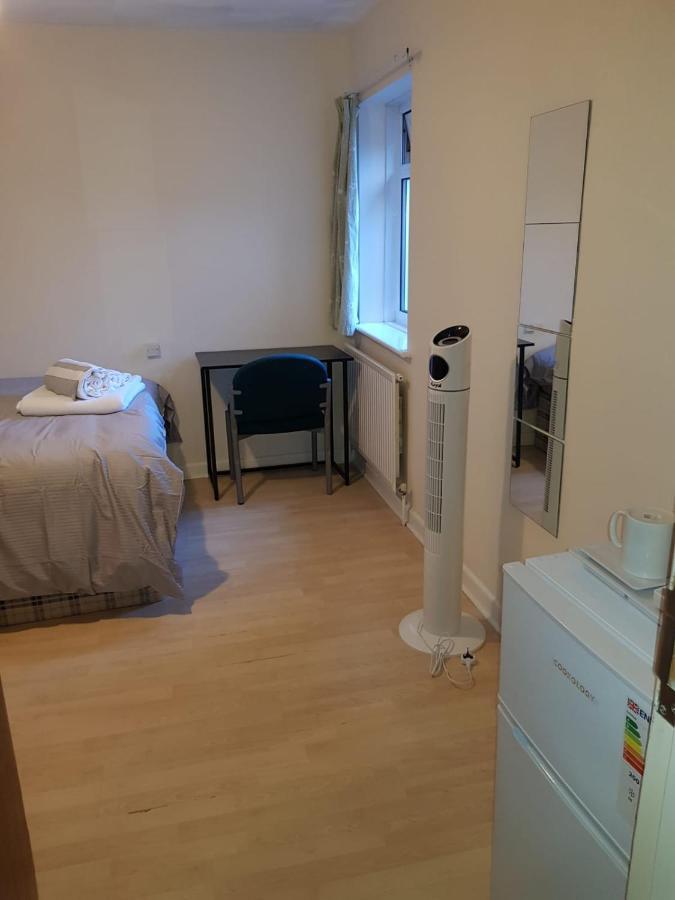 Alder En-Suites Self-Catering With Private Shower 1 Саутгемптон Экстерьер фото